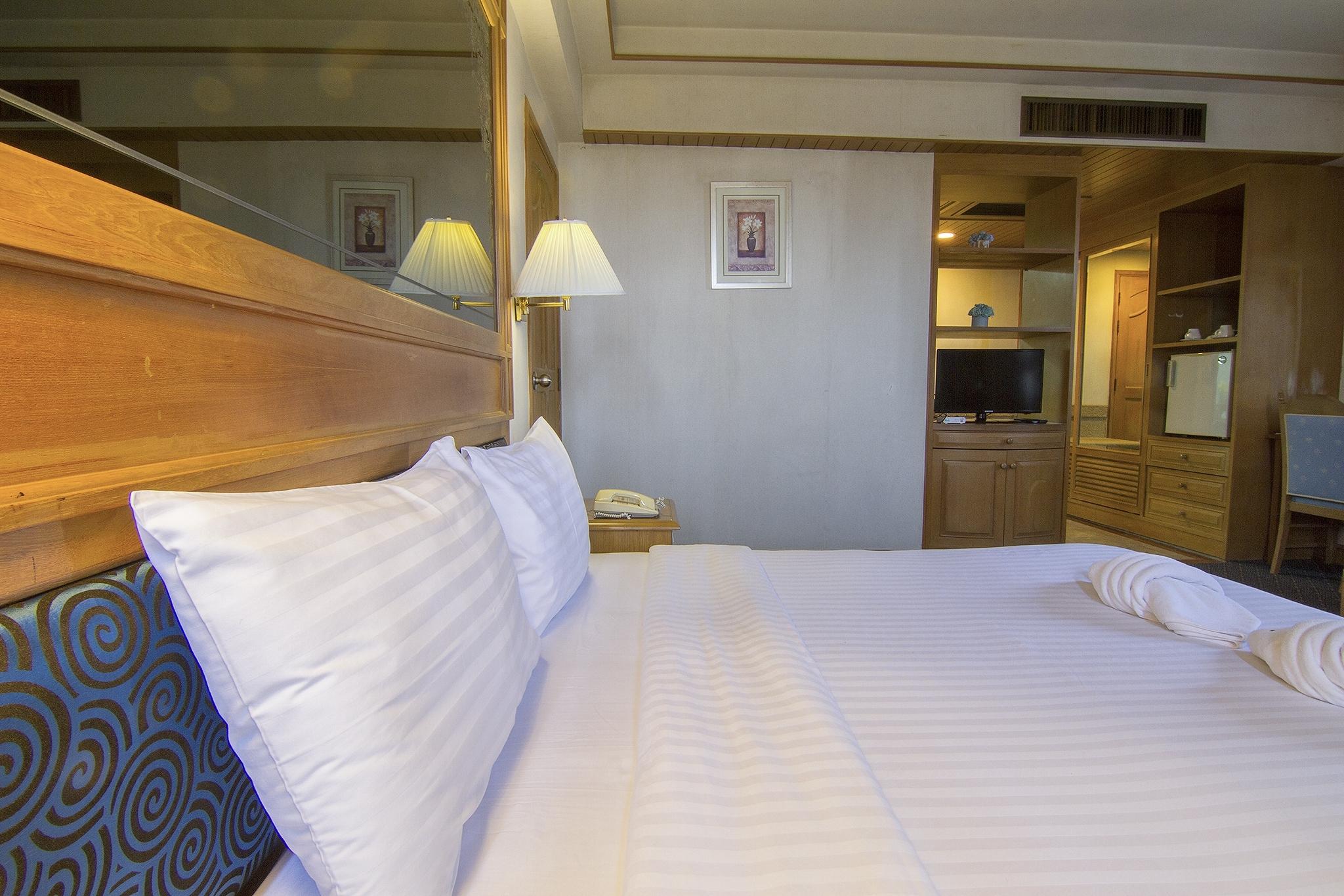 Bossotel Чиангмай Екстериор снимка