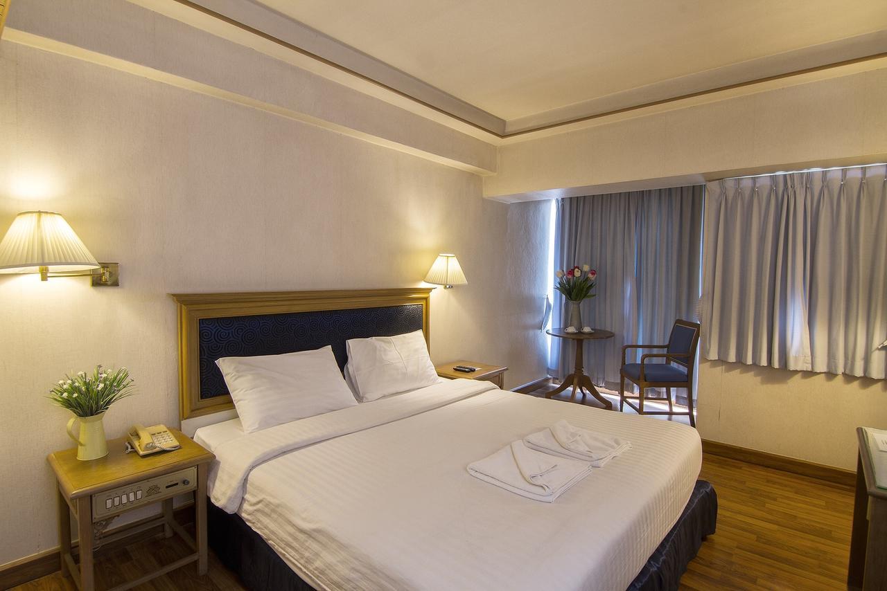 Bossotel Чиангмай Екстериор снимка